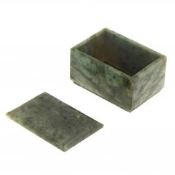 Шкатулка из нефрита 8х5,5х5 см