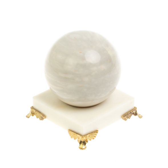 Шар 6 см из газганского мрамора на подставке 127660