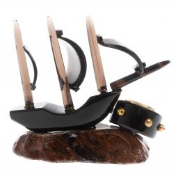 Настольные часы "Парусник" из черного обсидиана