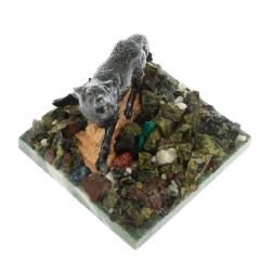 Сувенир "Воющий волк" на змеевике