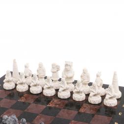 Шахматы "Северные народы" доска 40х40 см лемезит змеевик