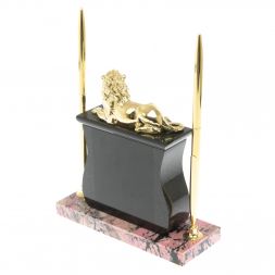 Часы  Лев&amp;quot; из родонита