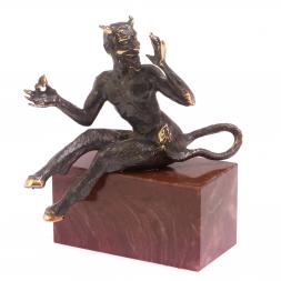 Бронзовая статуэтка &amp;quot;Чертик&amp;quot; на подставке из лемезита