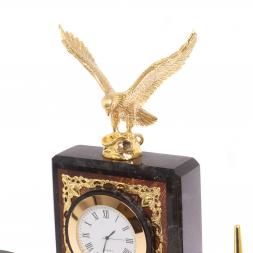 Настольный прибор "Горный орел" камень лемезит змеевик