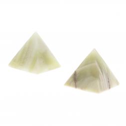Пирамида из камня оникс зеленая 3,5х3,5х3,6 см (1,25)