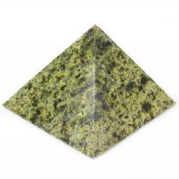 Пирамида из змеевика 10,5х10,5х7,5 см