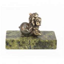 Статуэтка из бронзы и змеевика&amp;quot;Фунтик&amp;quot;