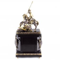 Каминные часы &amp;quot;Георгий Победоносец&amp;quot; из малахита и бронзы в кейсе