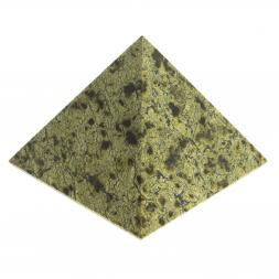 Пирамида 8,5х8,5х7,5 см камень змеевик