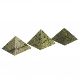 Пирамида 8,5х8,5х7,5 см камень змеевик