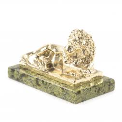 Декоративная фигурка из бронзы "Лев лежащий" на подставке из змеевика