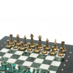 Шахматы "Стаунтон" фигуры бронза / патина 28х28 см из змеевика и мрамора