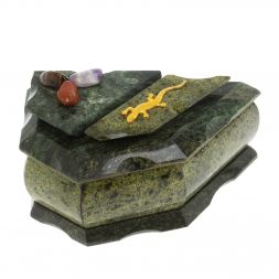Шкатулка из змеевика с ящерицей 14х9х7,5 см