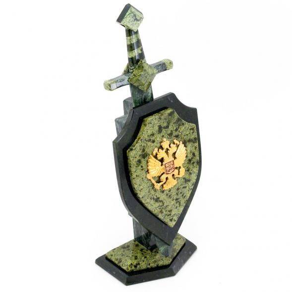 Сувенирный &amp;quot;Щит и меч&amp;quot; из камня змеевик 12х7х30 см 116136
